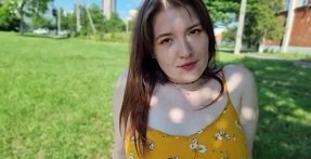 Đi chơi được em gái gạ tình